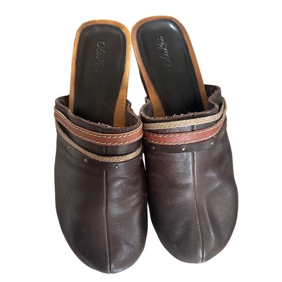 Olukai Dark Brown Leather Scallop Wood Slip On Clog - Picture 2 of 9